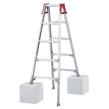 Cargar imagen en el visor de la galería, ALQUILER DE ESCALERA CON 4 PATAS REGULABLES
